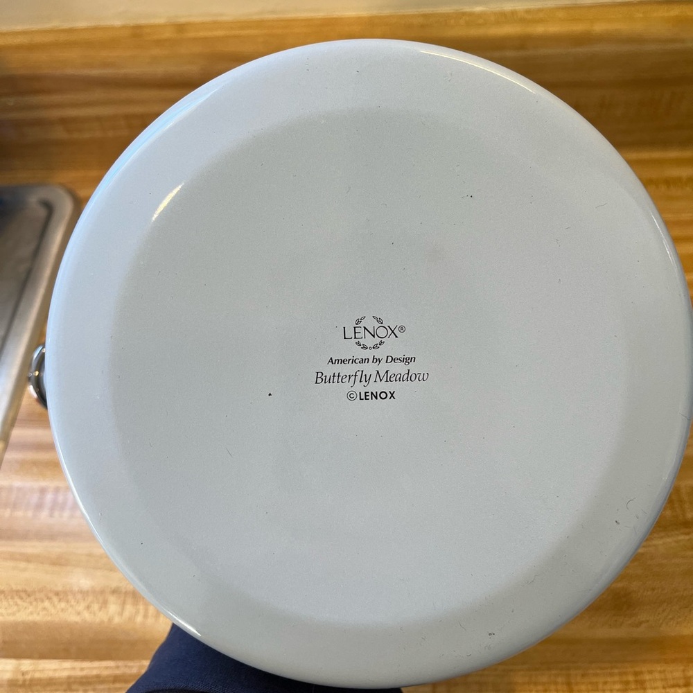 Lenox White Tea Kettle with Butterfly and Leaf Design - Picture 3 of 6